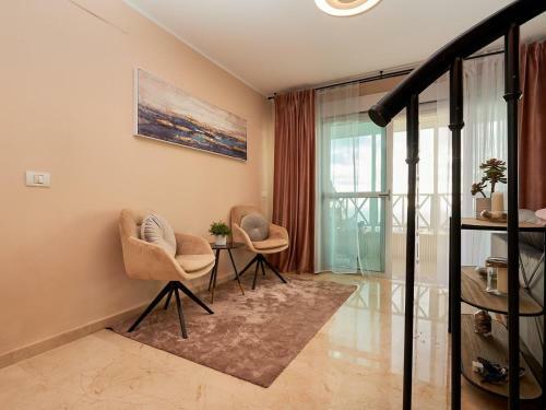 Apartamento Stylish Golfdel Sur Penthouse