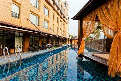 Hotel The Loft Seaside Suites