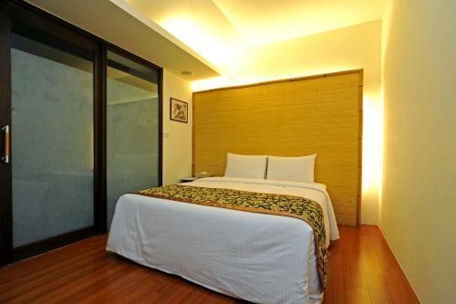 Chat Hot Spring Resort