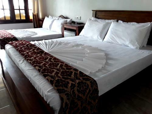 Hostal Ella Grand Peak Hotel