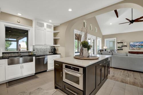 Huge Luxury Home On 13 Acres With Views & Firepit
