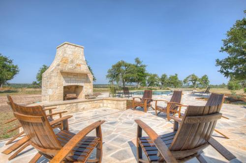 Huge Luxury Home On 13 Acres With Views & Firepit