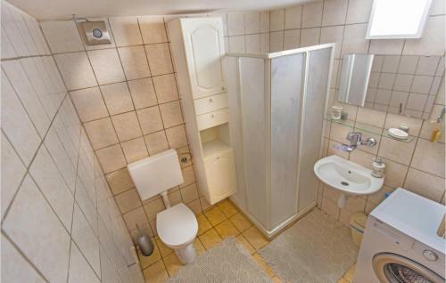 Nice Apartment In Mokronog With Sauna And 2 Bedrooms