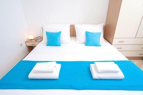 Hostal Rooms & Studio Villa Fio