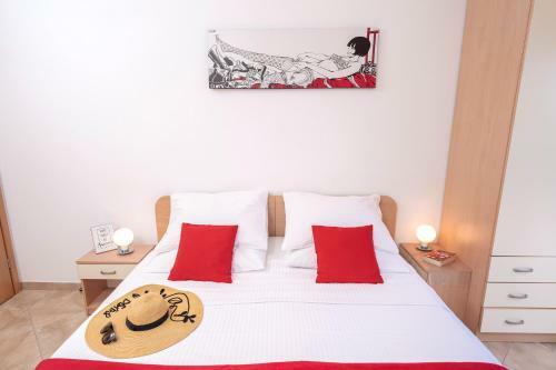 Hostal Rooms & Studio Villa Fio
