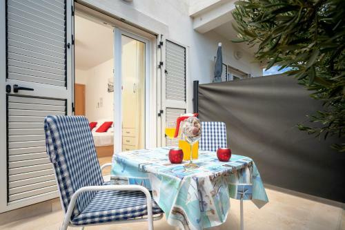 Hostal Rooms & Studio Villa Fio