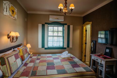 Hostal Tiradentes Village