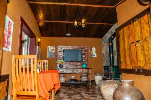 Hostal Tiradentes Village