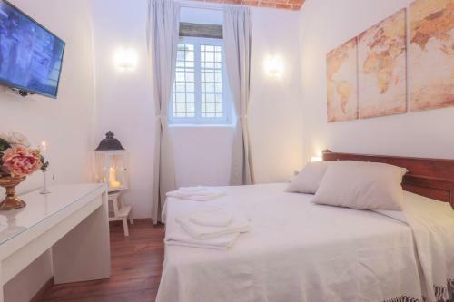 Hostal San Pierino Charming Rooms