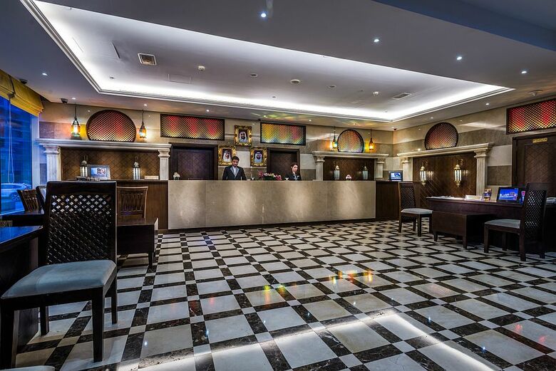 Apartamento Auris First Central Hotel Suites