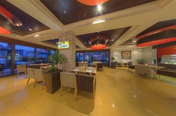 Raintree Hotel