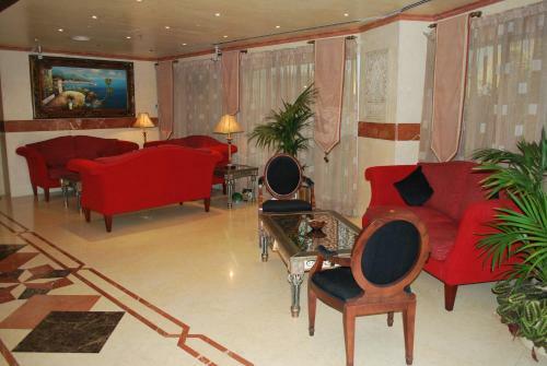 Al Deyafa Hotel Apartments