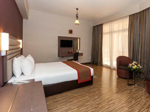 Florida International Hotel