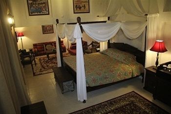 Hostal Barjeel Heritage Guest House