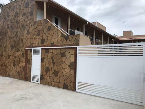 Hostal Chal�s Via Mar - Massagua�u 414