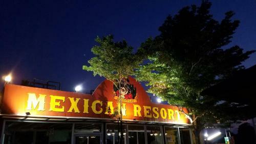 Hotel Mexican Resortlampang