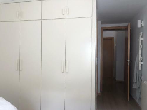Apartamento El Cuchi De Tril, C�ntrico, Wifi, Ascensor Y Garaje