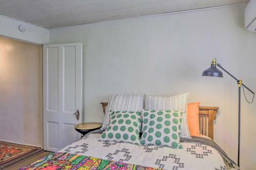 Chic Bungalow With Backyard Oasis 2 Mi To Dtwn