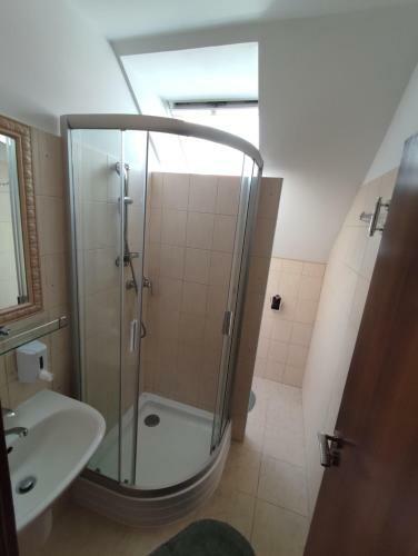 Hostal Thermalpark Lake Apartments