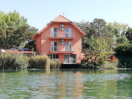 Hostal Thermalpark Lake Apartments