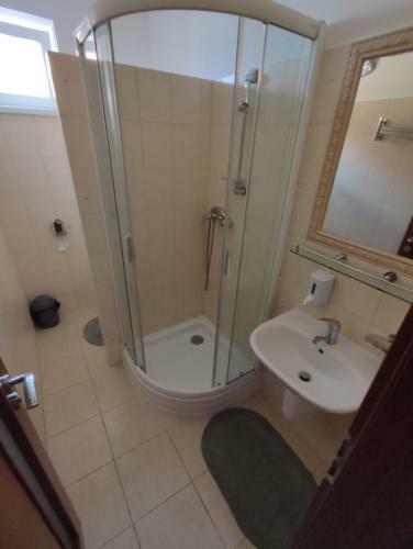 Hostal Thermalpark Lake Apartments