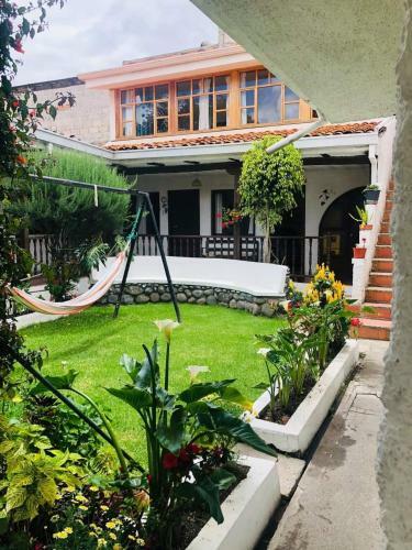 Albergue Macondo B&B