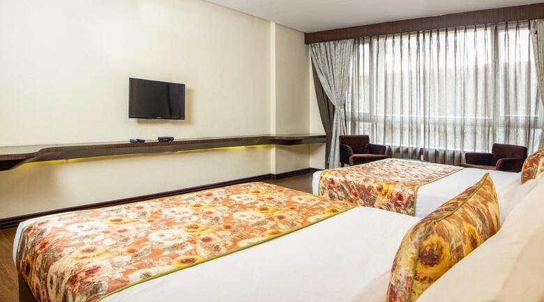 Hotel Summit Montana Suites & Spa