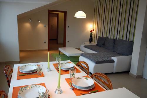 Hostal Domador Rooms & Apartments