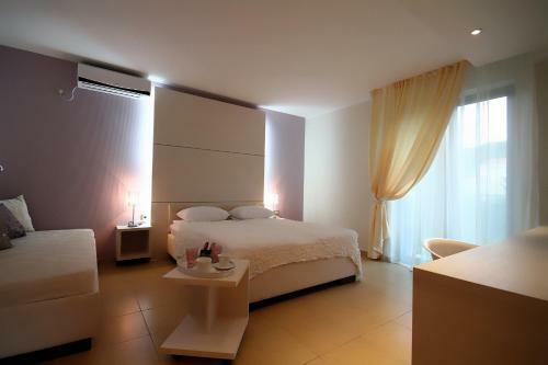 Hostal Domador Rooms & Apartments