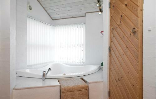 Holiday Home Kirkedalsvej