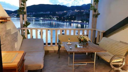 Apartments Paradiso