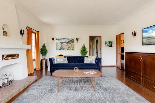 Visit The Beach From A Historic Downtown Apartment - Nrp21-00092