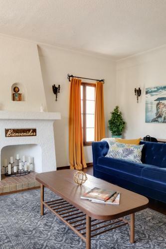 Visit The Beach From A Historic Downtown Apartment - Nrp21-00092