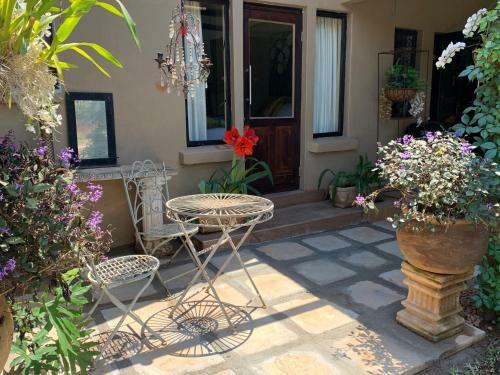 Hostal Douglas Villas