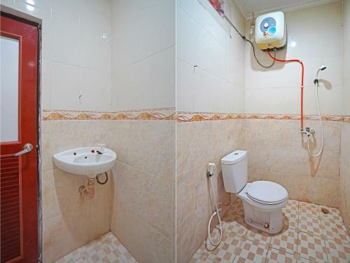 Hotel Oyo 90860 Tunjung Sari 8