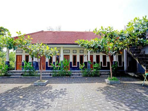 Hotel Oyo 90860 Tunjung Sari 8
