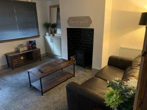 Cosy Cottage In Redcar - Workstays Uk