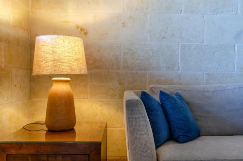 Gozo Apartment W/private Pool, Cosy Terrace, Bbq & AC