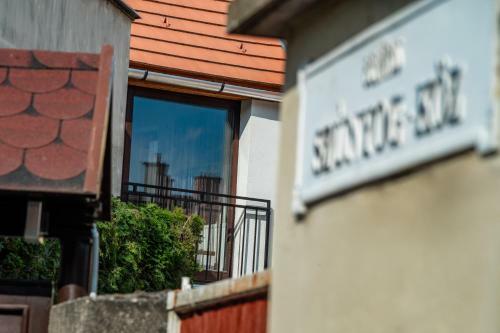 Egri Vit�zek Apartman Provance Lakr�sz