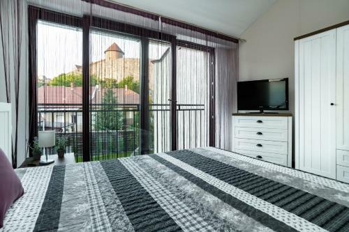 Egri Vit�zek Apartman Provance Lakr�sz