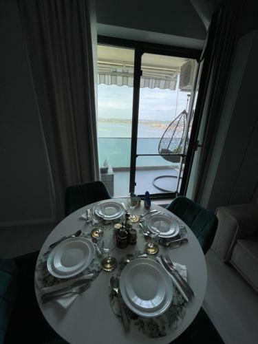 Sia Apartament Building Stefan Lake