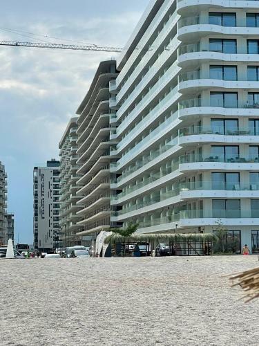 Sia Apartament Building Stefan Lake