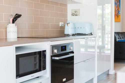 Beach & Bay Holiday Rental - Nelson Bay