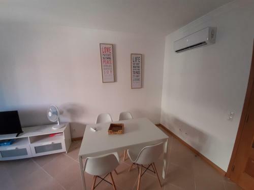 Faro Island Beach & Airport Apartment