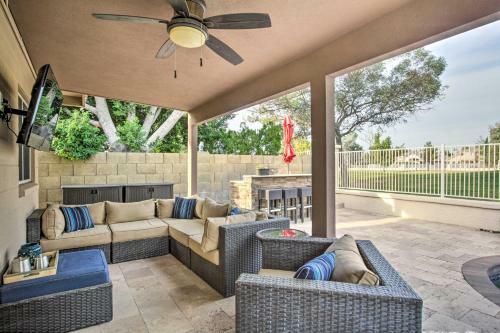 Grand Desert Oasis In Arrowhead Ranch With Pool!