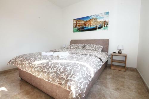 Apartment With Pool Tomic Boka Bay