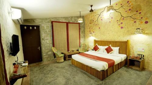 Hotel Soho Resort By Celebrate Vacation