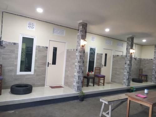 Albergue New Szabrian House