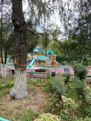 Cozy Apartment Next To Almaty Mall