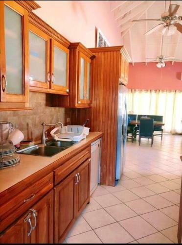 Villa Paupolee House